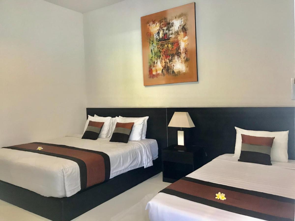 The Celuk Homestay Jimbaran Esterno foto