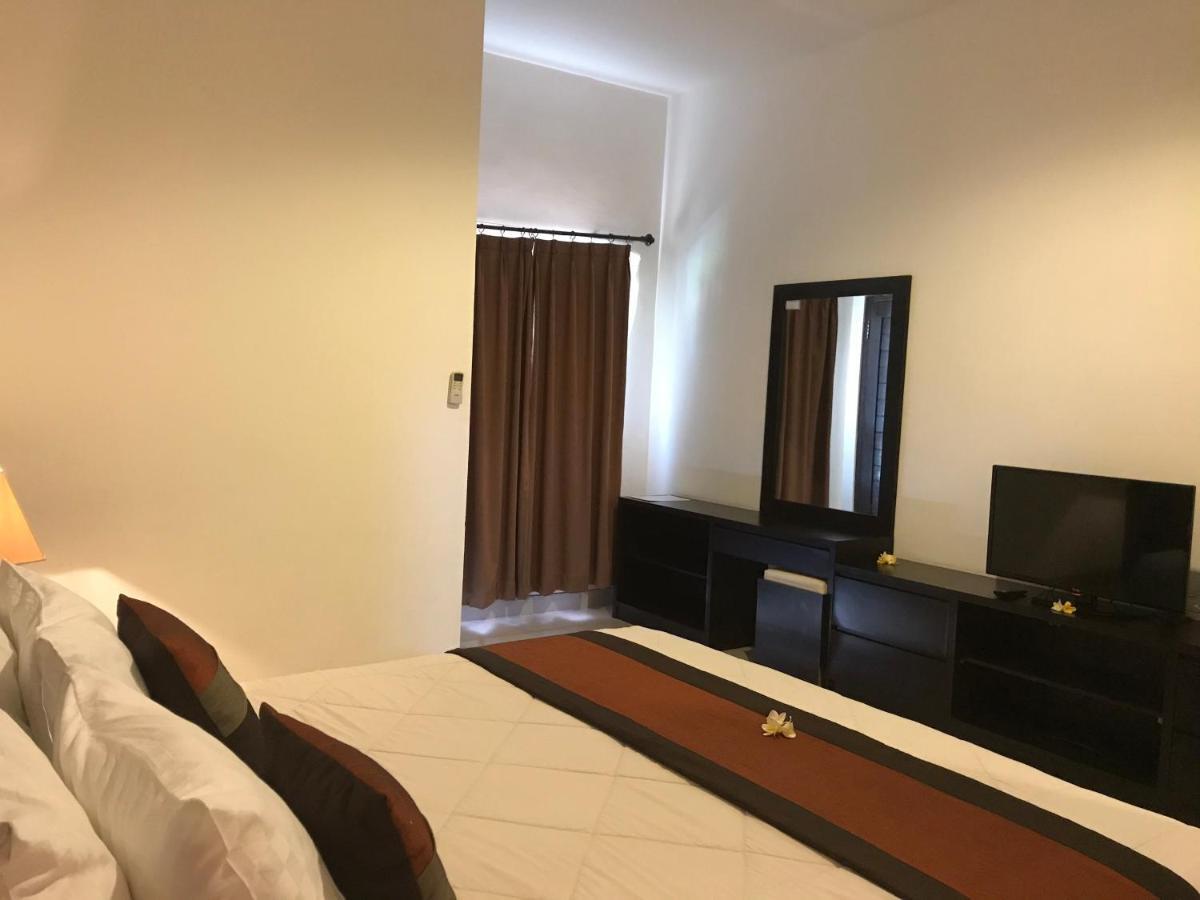 The Celuk Homestay Jimbaran Esterno foto