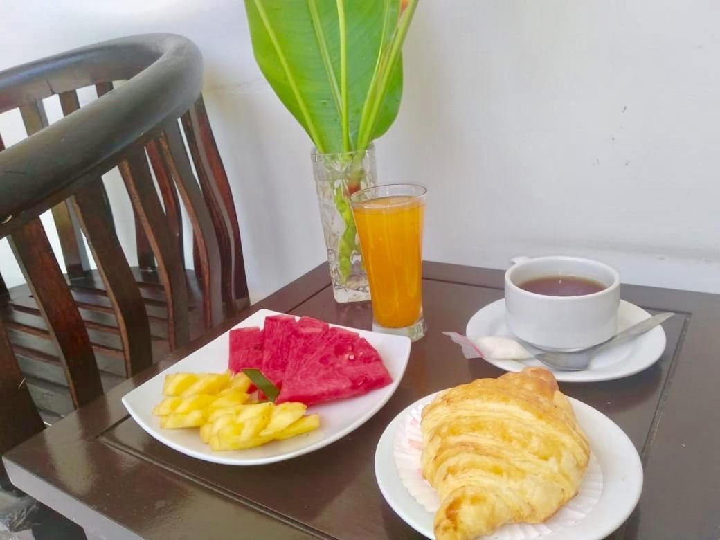 The Celuk Homestay Jimbaran Esterno foto